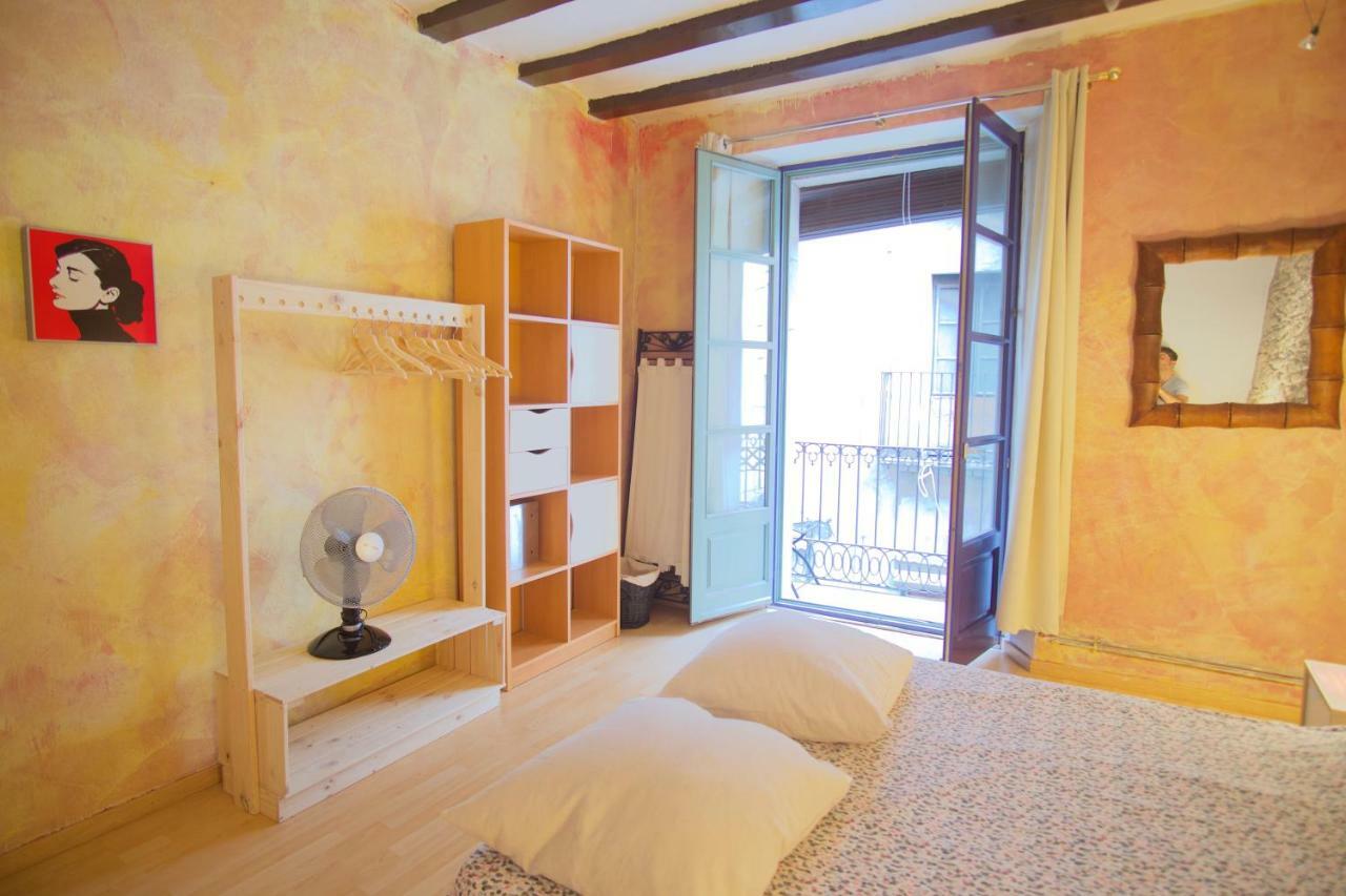 La Lleona Apartment Girona Eksteriør bilde